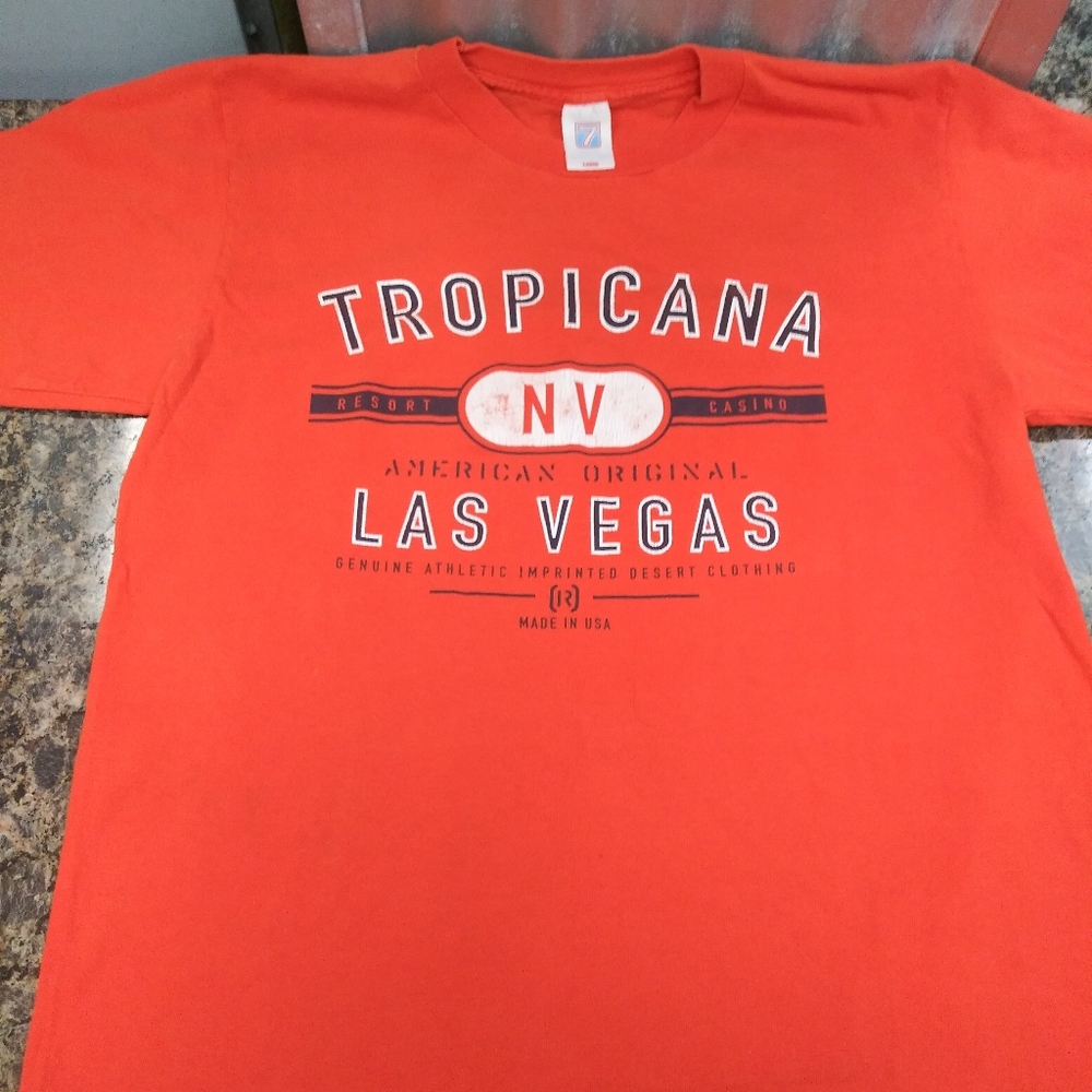 Vintage Logo 7 Las Vegas Tropicana Casino T Shirt